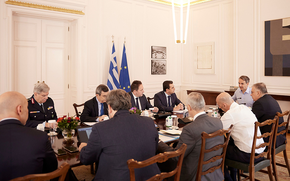 μύκονος-τσιλιαδόροι-παράγοντες-και-ο-562334269