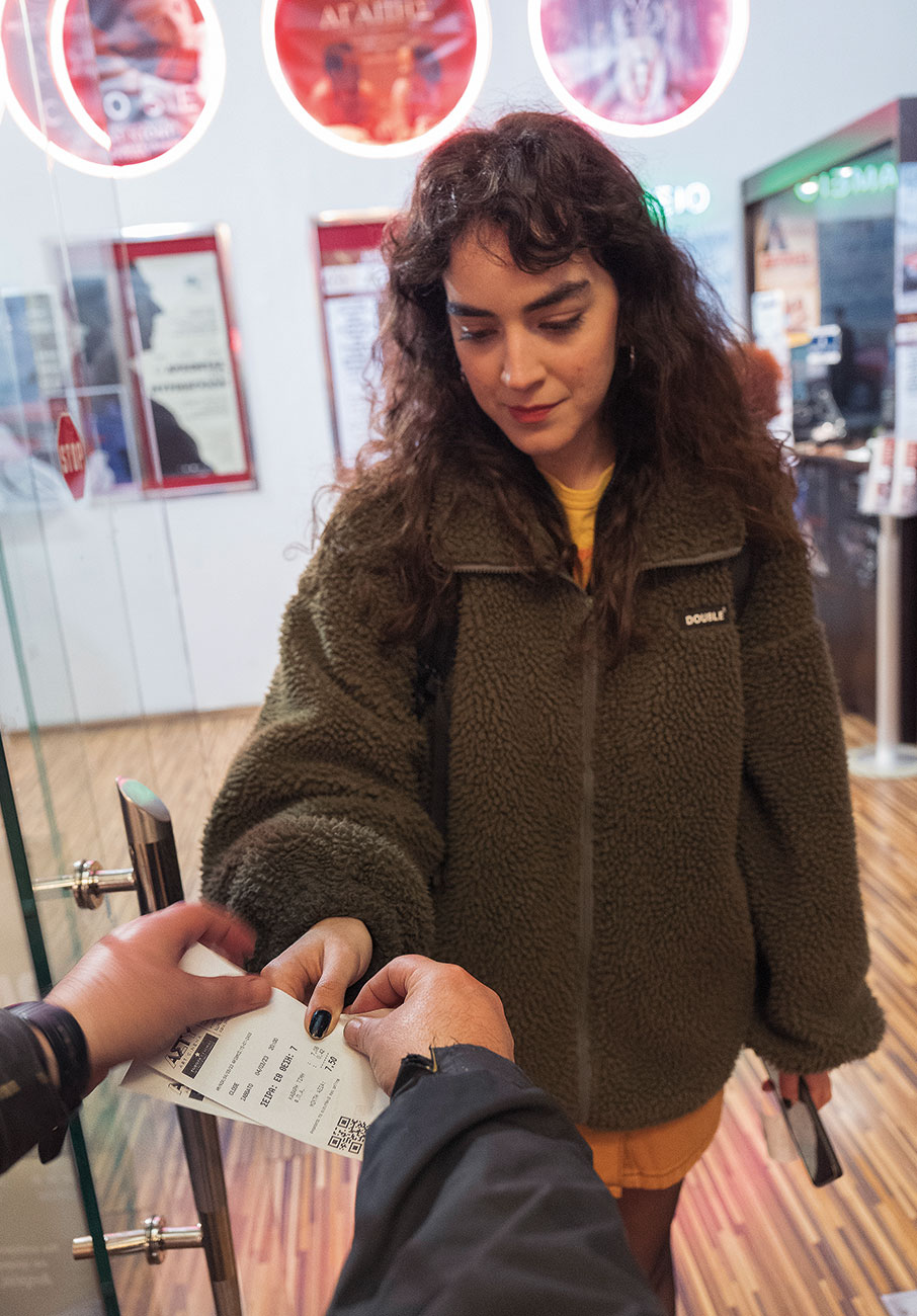 Βόλτα στους ιστορικούς κινηματογράφους της Αθήνας-9