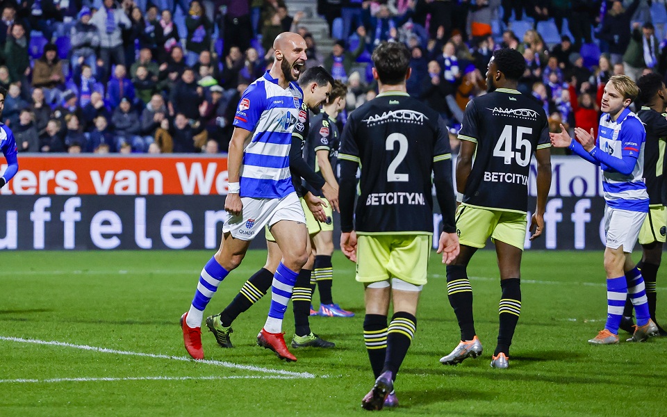 ο-βέλλιος-πήρε-το-πολυβόλο-και-στην-ε-562312315