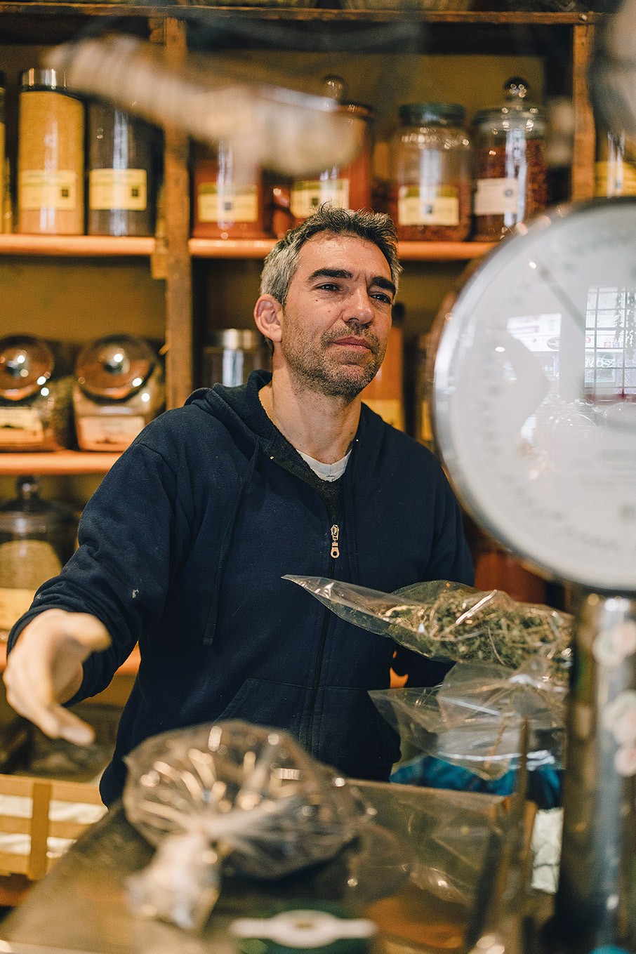 Τα αυθεντικά μπαχαράδικα της οδού Ευριπίδου-6