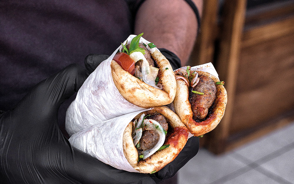 νέες-νοστιμιές-του-πειραιά-και-της-αθή-562314319