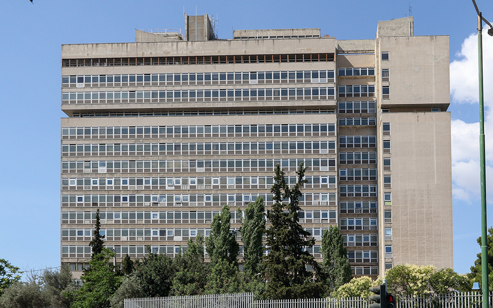 αντιπαράθεση-κυβέρνησης-συριζα-με-φ-562330135