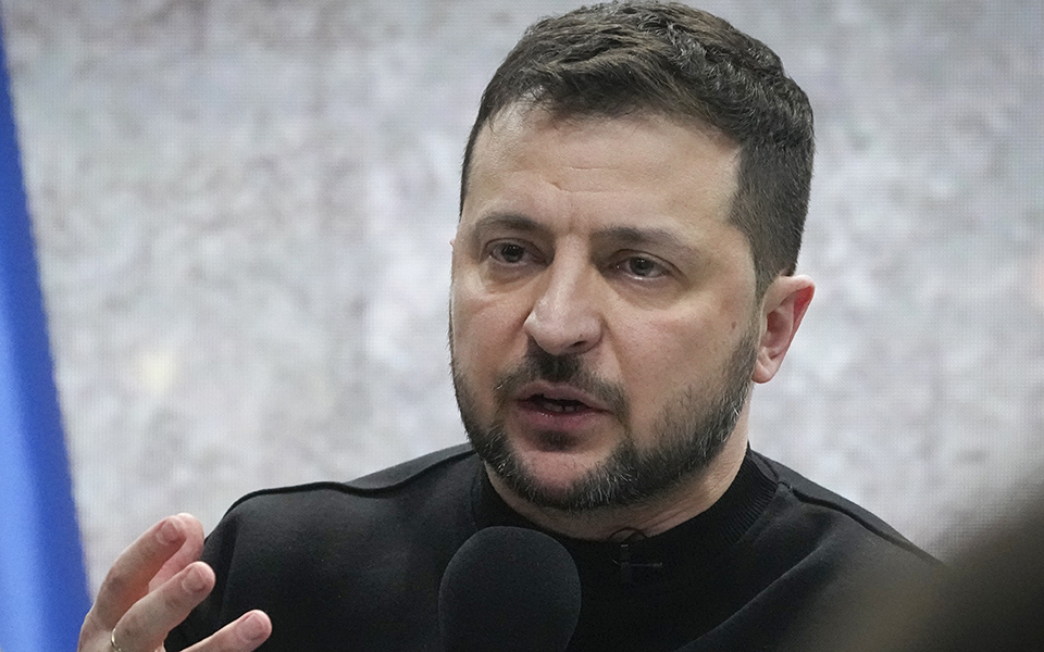 ουκρανία-ο-ζελένσκι-ζητάει-από-την-ευρ-562336807
