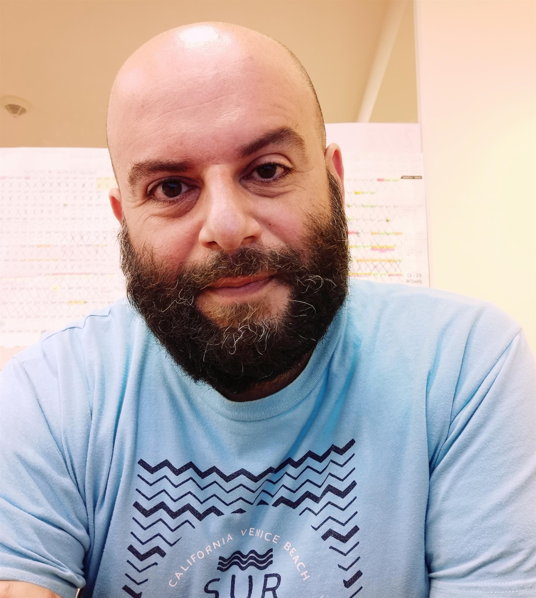 Ξεφυλλίζοντας «συνταγές ευτυχίας»-3