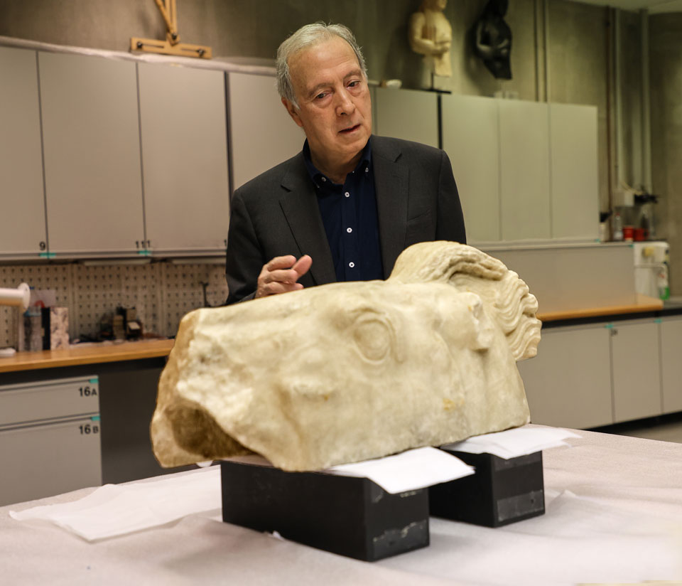 Διαβάστε στην «Καθημερινή της Κυριακής»-4