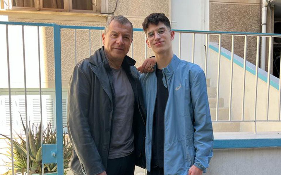 Podcast – Σταύρος Θεοδωράκης: Συντρίμμια και όνειρα στο τρίτο βαγόνι-1