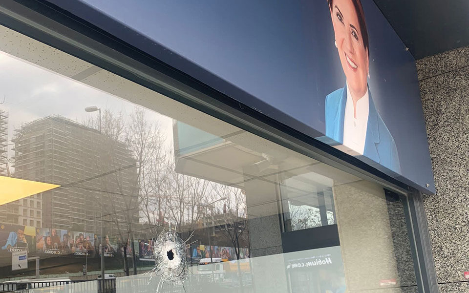 Συνελήφθη ο δράστης της ένοπλης επίθεσης στα γραφεία της Ακσενέρ-1