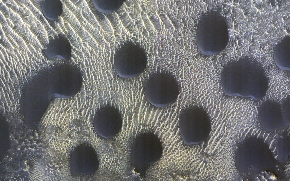 ασυνήθιστοι-αμμόλοφοι-στον-πλανήτη-ά-562327258