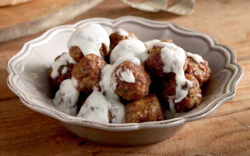 αρνίσιοι-κεφτέδες-με-στάκα-562340680