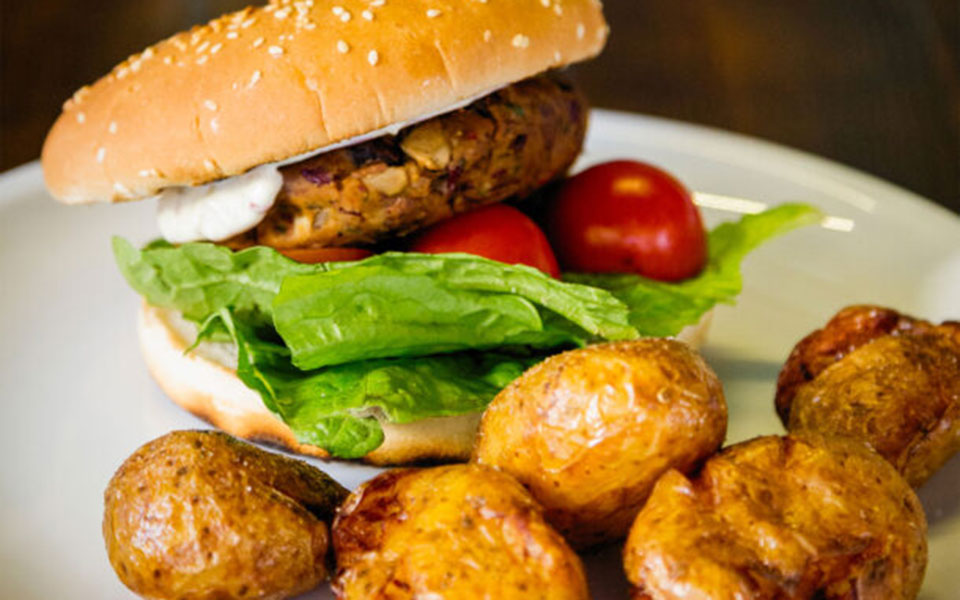 μπέργκερ-μπιφτέκια-και-κεφτέδες-ναι-α-562329190