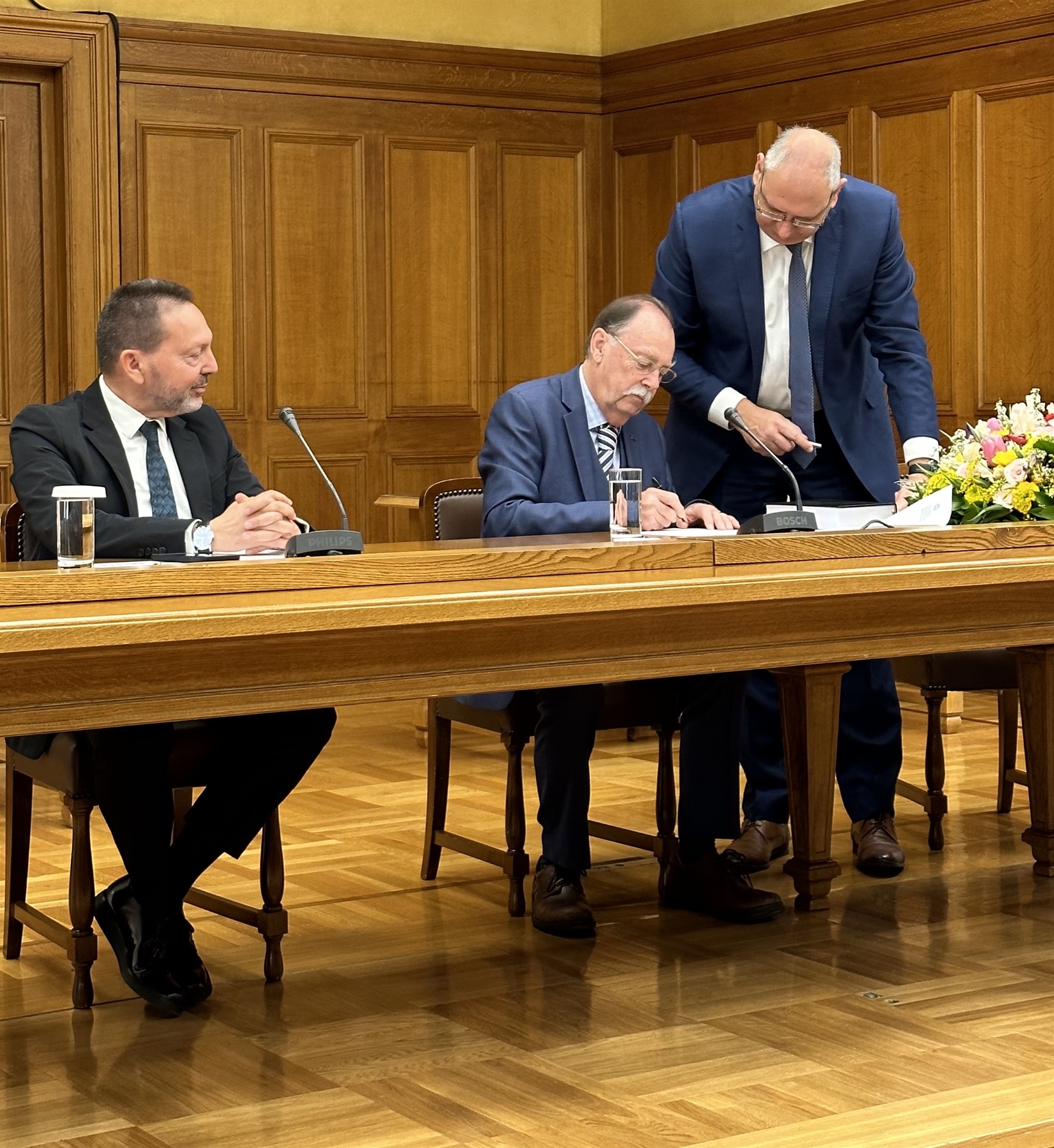 ρόντρικ-μπίτον-ο-ελληνας-στην-ψυχή-πολ-562343980