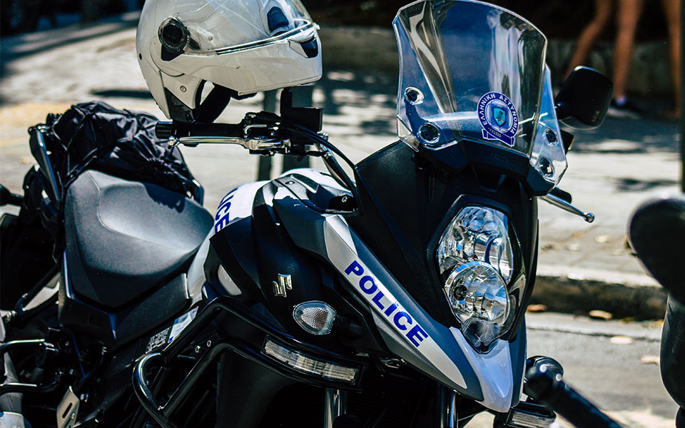 διόνυσος-άγνωστοι-διέρρηξαν-μεζονέτ-562330546