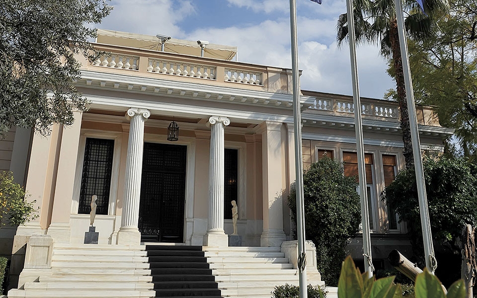 θεωρείο-ικανοποίηση-για-ανδρουλάκη-562338931