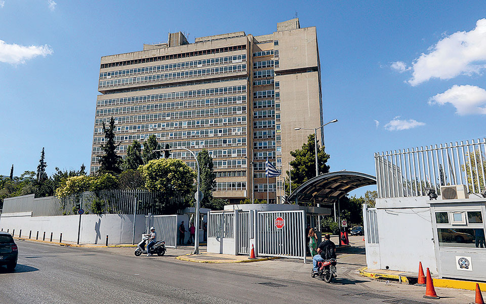 γιατί-απομακρύνθηκε-ο-αρχηγός-της-ελ-α-562332007