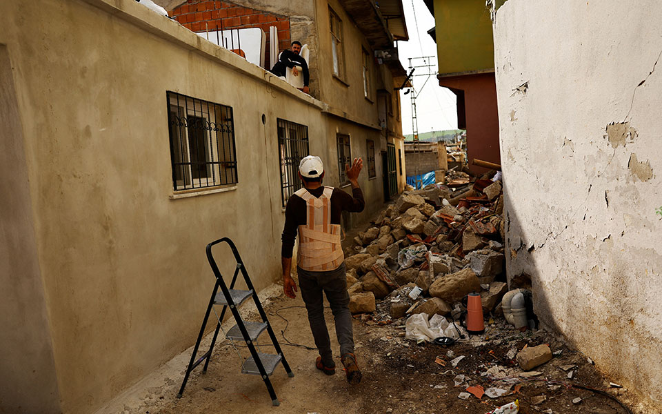 ελβετία-χαλαρώνει-προσωρινά-τις-κυρώ-562305931