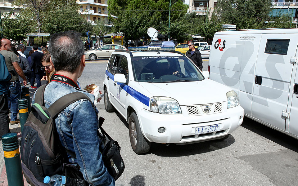 ελ-ασ-σύλληψη-16-ατόμων-για-παραβίαση-σφ-562310104