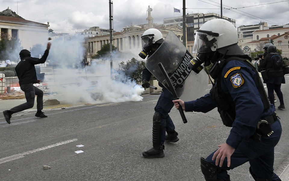 έρευνα-της-ελ-ασ-για-το-περιστατικό-με-562325485