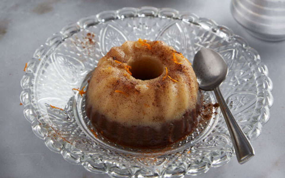 χαλβάς-σιμιγδαλένιος-δίχρωμος-με-σοκ-562340974