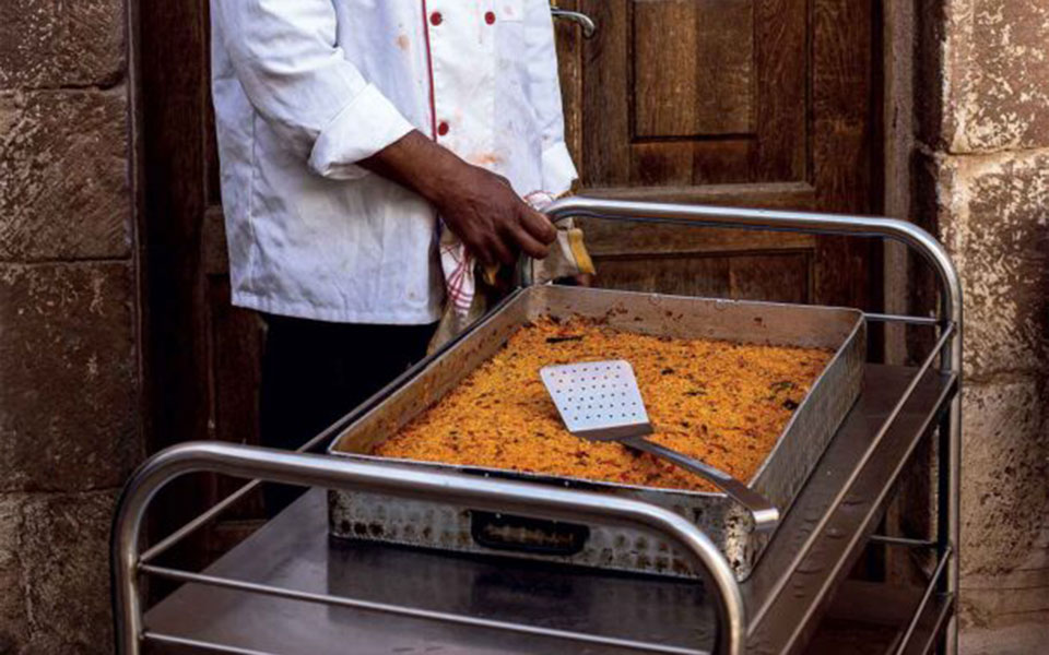 μανέστρα-φούρνου-με-λαχανικά-από-το-σι-562340980