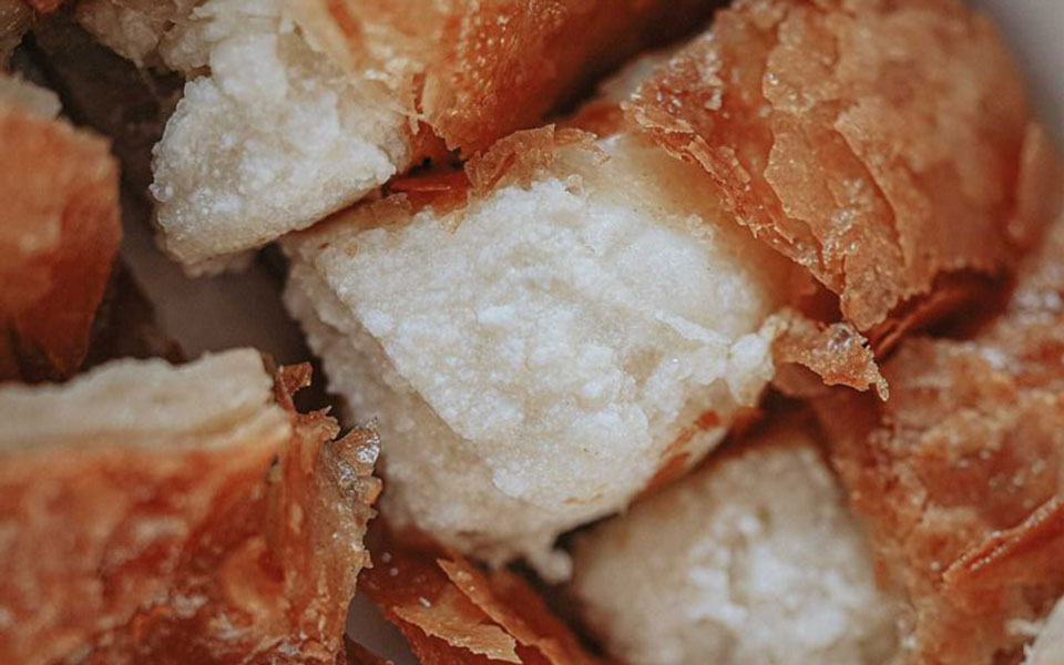 μπουγάτσα-με-τυρί-από-έναν-εξπέρ-του-εί-562329961