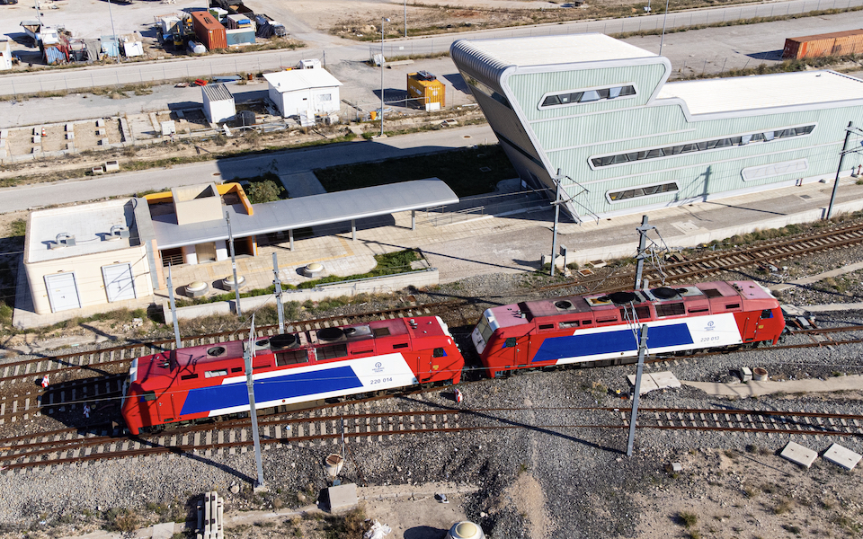 τραγωδία-στα-τέμπη-24ωρη-απεργία-των-σι-562301374