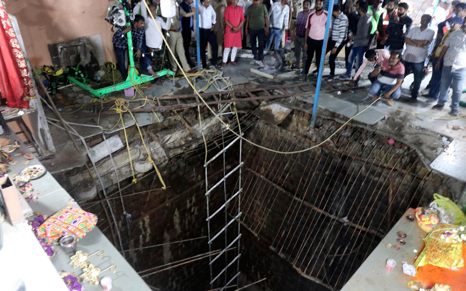 ινδία-κατέρρευσε-πάτωμα-ινδουιστικο-562347520