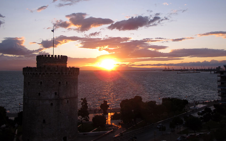 καιρός-μικρή-άνοδος-της-θερμοκρασίας-562308025