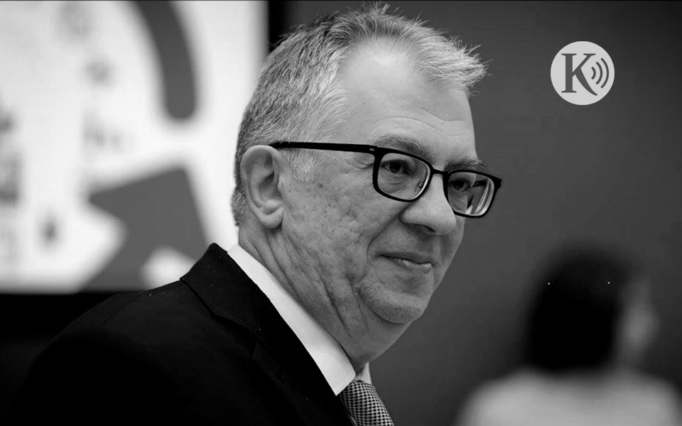 υπάρχουν-ακόμη-στο-δημόσιο-εκατοντά-562332208