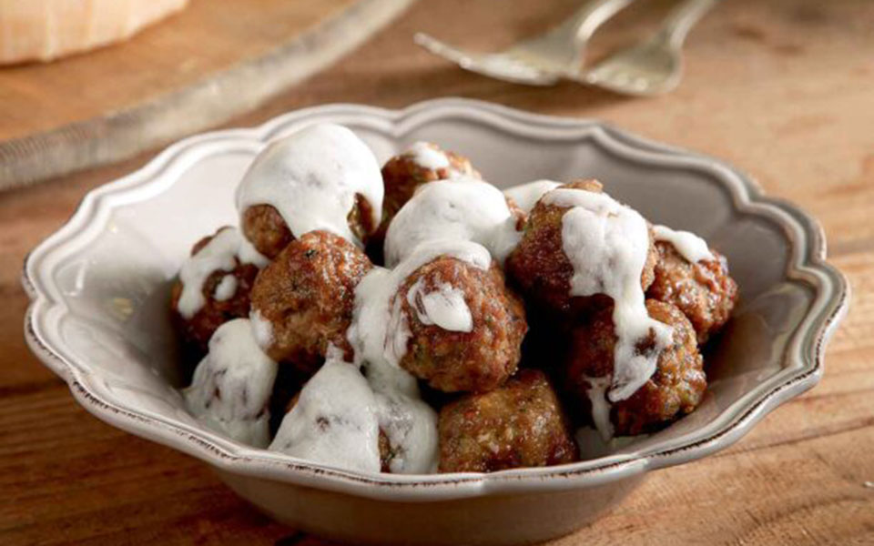 αρνίσιοι-κεφτέδες-με-στάκα-562342717