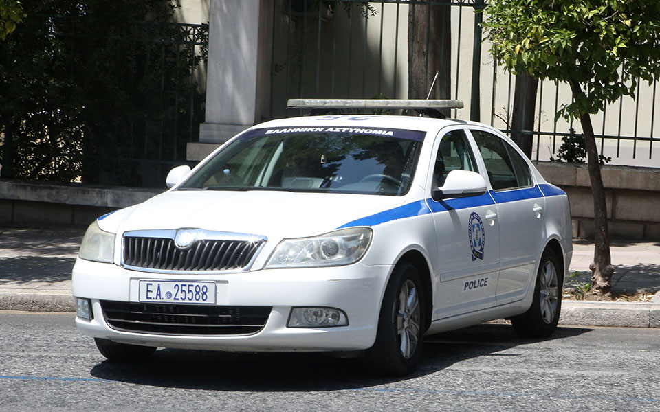 πέλλα-άγνωστοι-έκλεψαν-14-000-ευρώ-που-προο-562308526