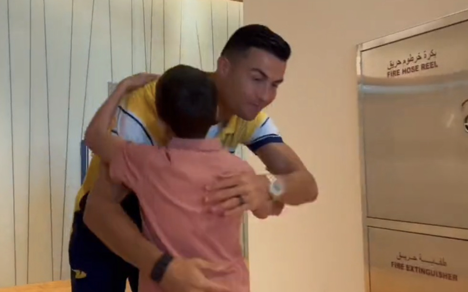 ο-κριστιάνο-ρονάλντο-συνάντησε-10χρονο-562308949