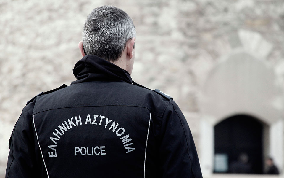 κρήτη-πιάστηκε-επ-αυτοφώρω-να-πουλά-562314151