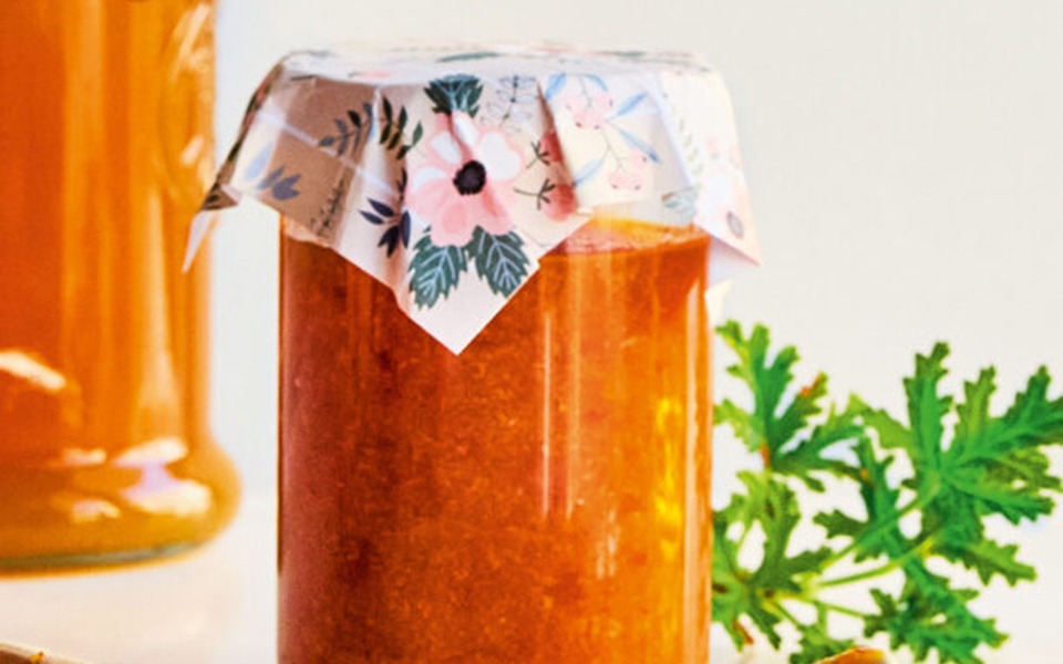 φρούτα-σε-βαζάκι-τρεις-μοναδικοί-τρόπ-562307770