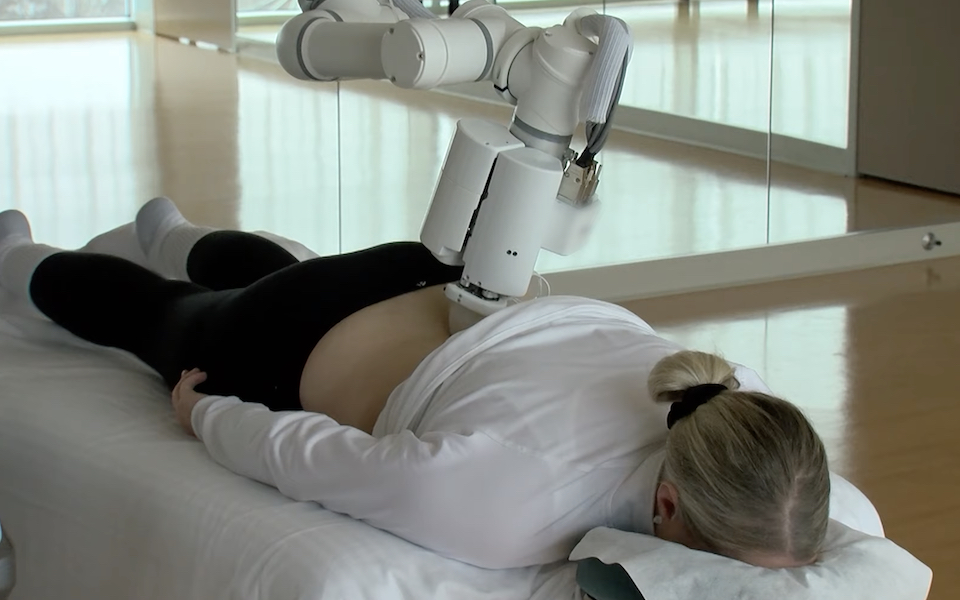 η-τεχνητή-νοημοσύνη-μας-κάνει-μασάζ-έν-562331137