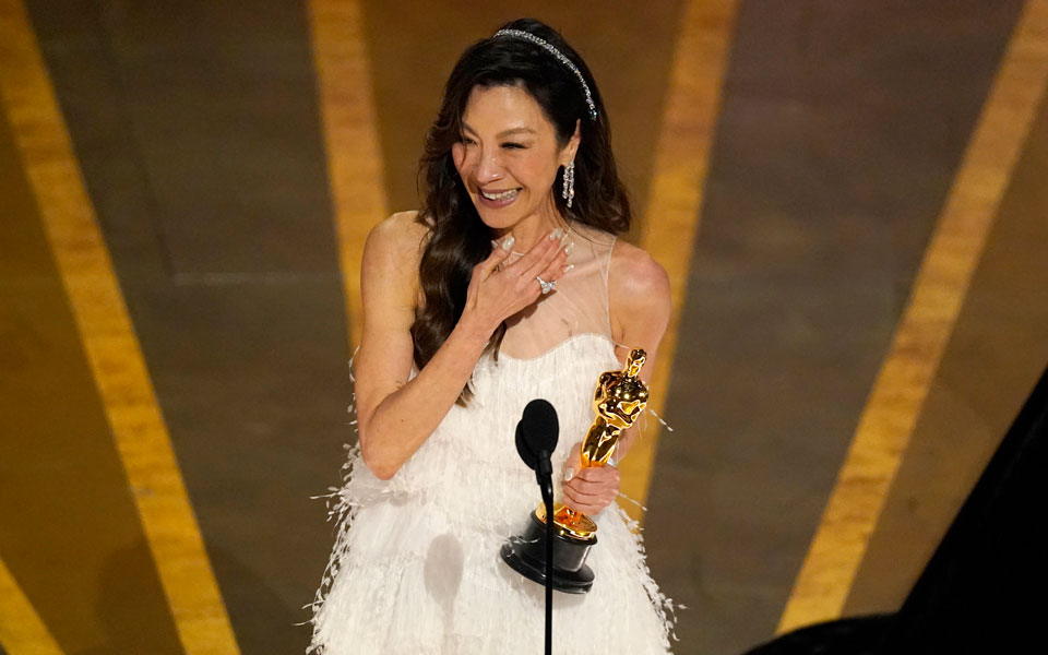 η-αειθαλής-μισέλ-γέο-πρώτη-ασιάτισσα-μ-562320262