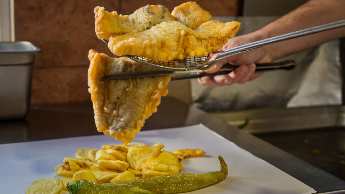 πού-τρώμε-καλό-τηγανητό-μπακαλιάρο-στ-562334872