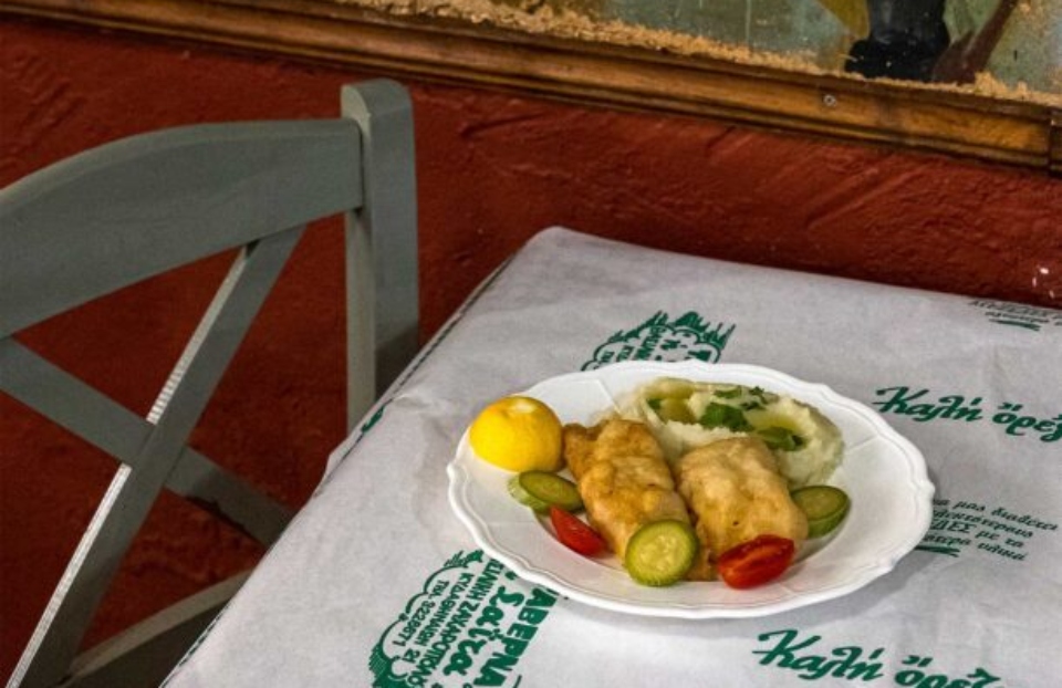 μπακαλιάρος-σκορδαλιά-με-κουρκούτι-α-562335805