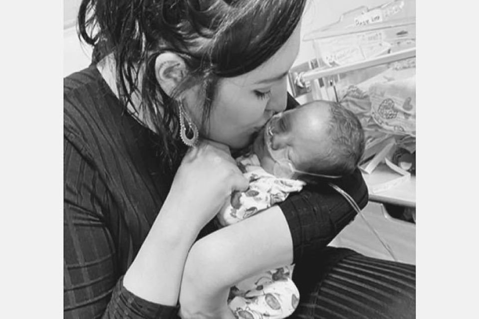 γεννήθηκε-22-εβδομάδων-και-515-γραμμάρια-κ-562319566