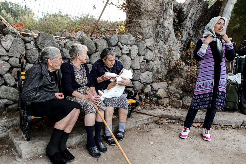 οι-γιαγιάδες-της-λέσβου-ήταν-γιαγιάδε-562327348