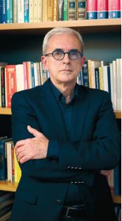 «Πρέπει και οι πυροσβέστες να ελαφρύνουν το φορτίο τους»-1