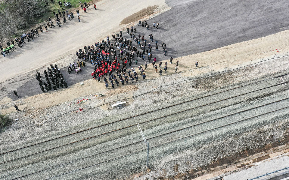 ο-βουβός-ασύρματος-που-ακόμη-πληρώνου-562318981