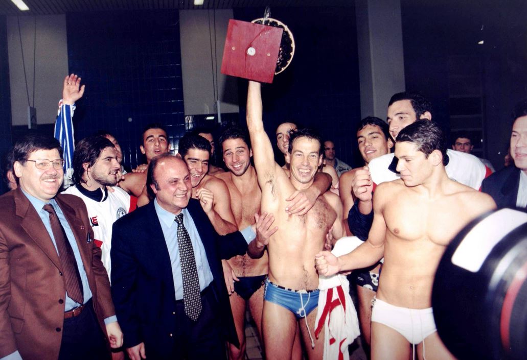 πόλο-η-ημέρα-που-η-βουλιαγμένη-έσπασε-τ-562335025