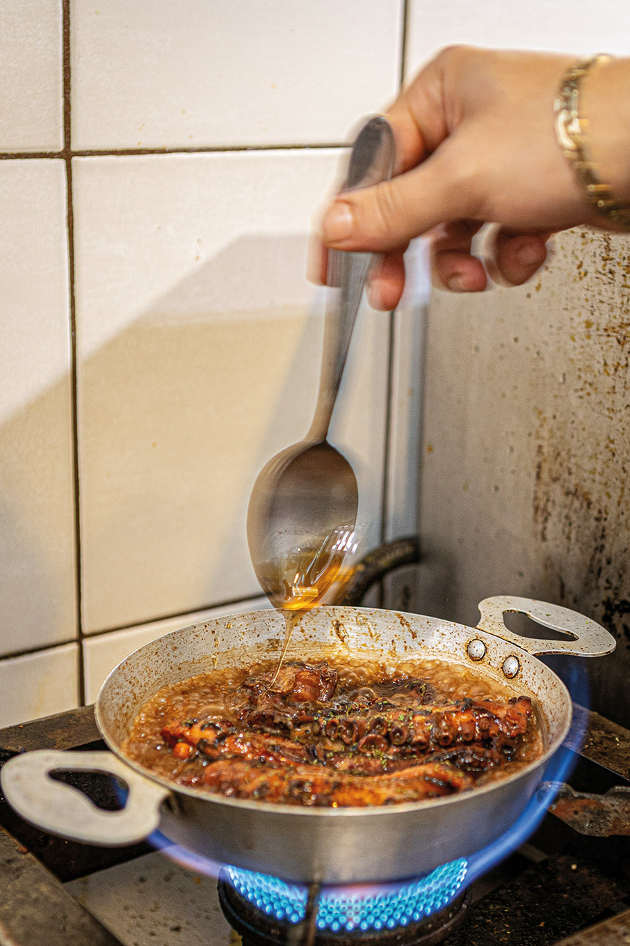 Πού θα φάτε τα καλύτερα θαλασσινά στον Πειραιά-1