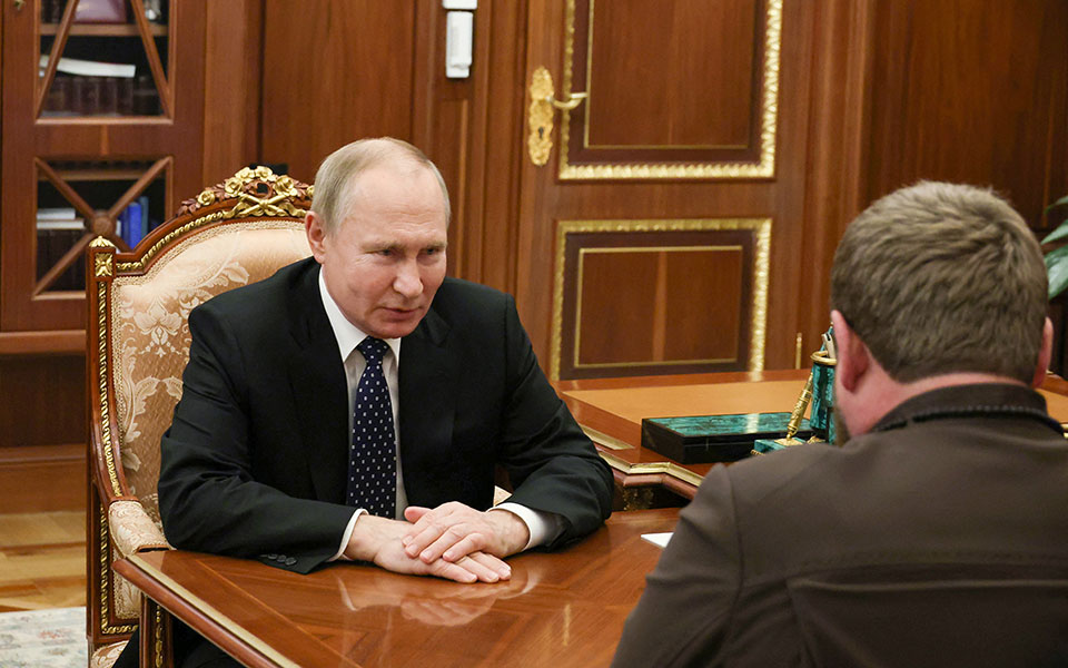 πούτιν-η-ρωσία-πολεμάει-για-την-ίδια-τη-562322833