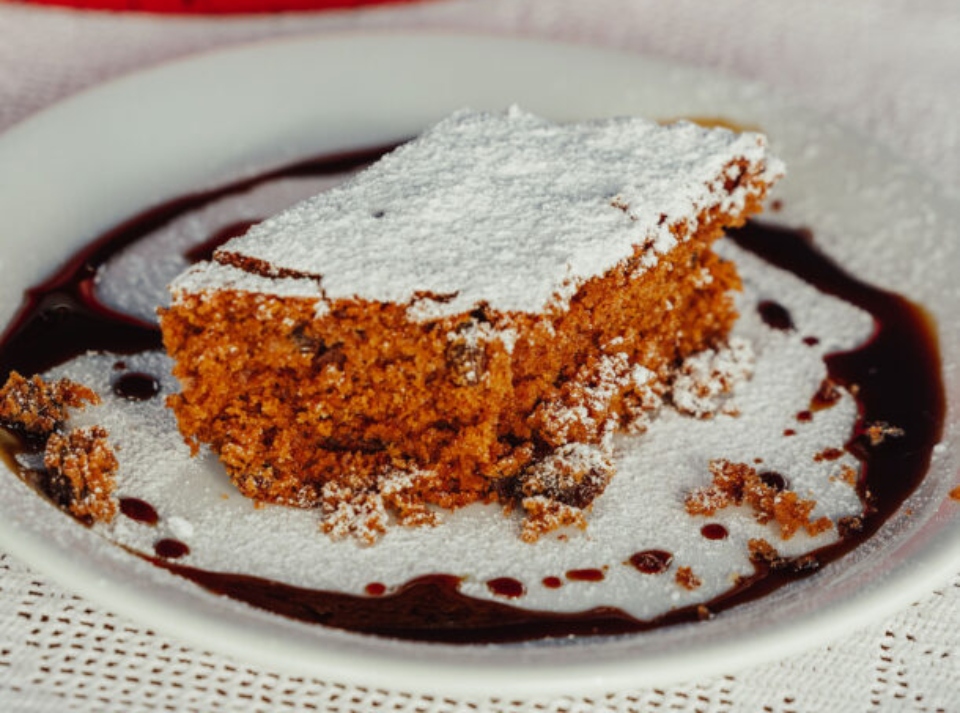 νηστίσιμο-ραβανί-σαν-κέικ-με-πετιμέζι-562304668