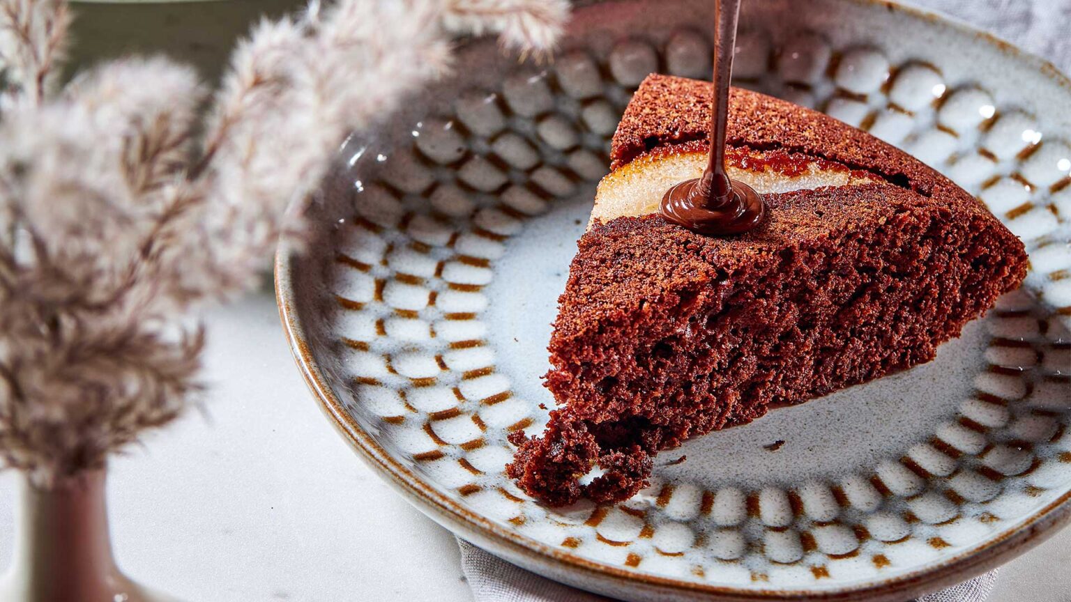 σοκολατόπιτα-με-αχλάδια-στο-τηγάνι-βή-562300315