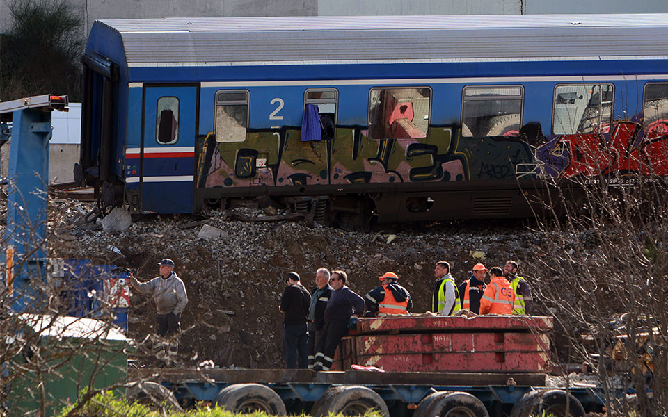 τραγωδία-στα-τέμπη-ανοίγει-το-κάδρο-562308031