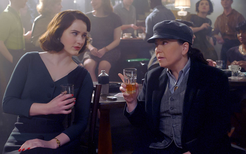 the-marvelous-mrs-maisel-η-μιτζ-αποχαιρετά-το-κοινό-ερ-562304401