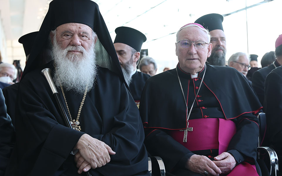 ιερώνυμος-εκτιμούμε-την-προσφορά-των-562339861