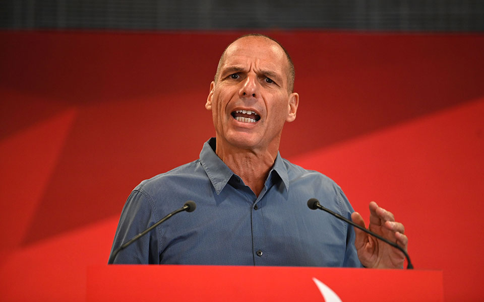 επίθεση-σε-βαρουφάκη-ποινική-δίωξη-στ-562319875